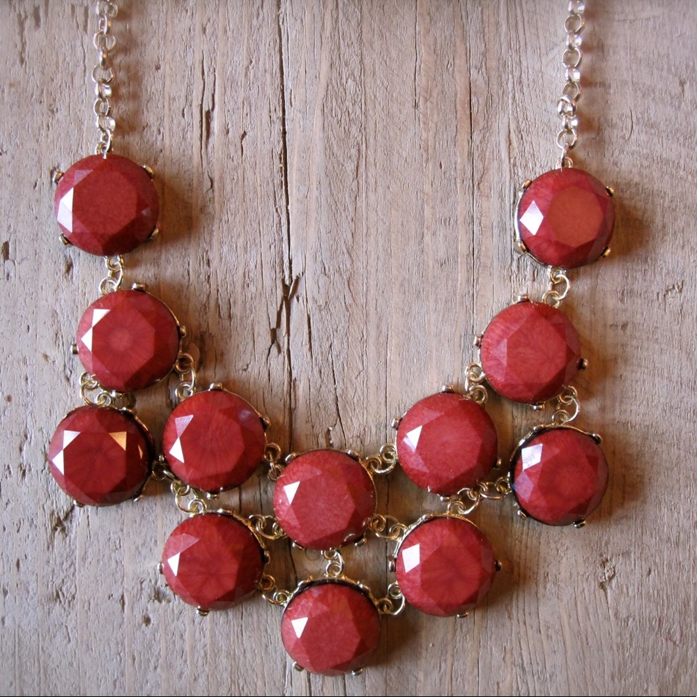 Courtney statement necklace 1 left!
